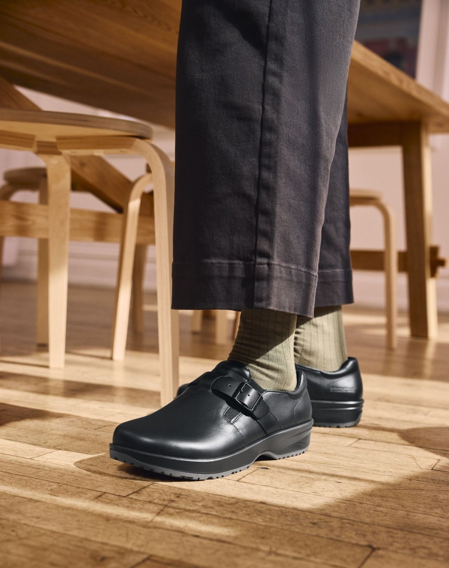 Birkenstock Caris Pro Shoe - Black Leather | Removeable Footbed - Grady’s Feet Essentials - Birkenstock
