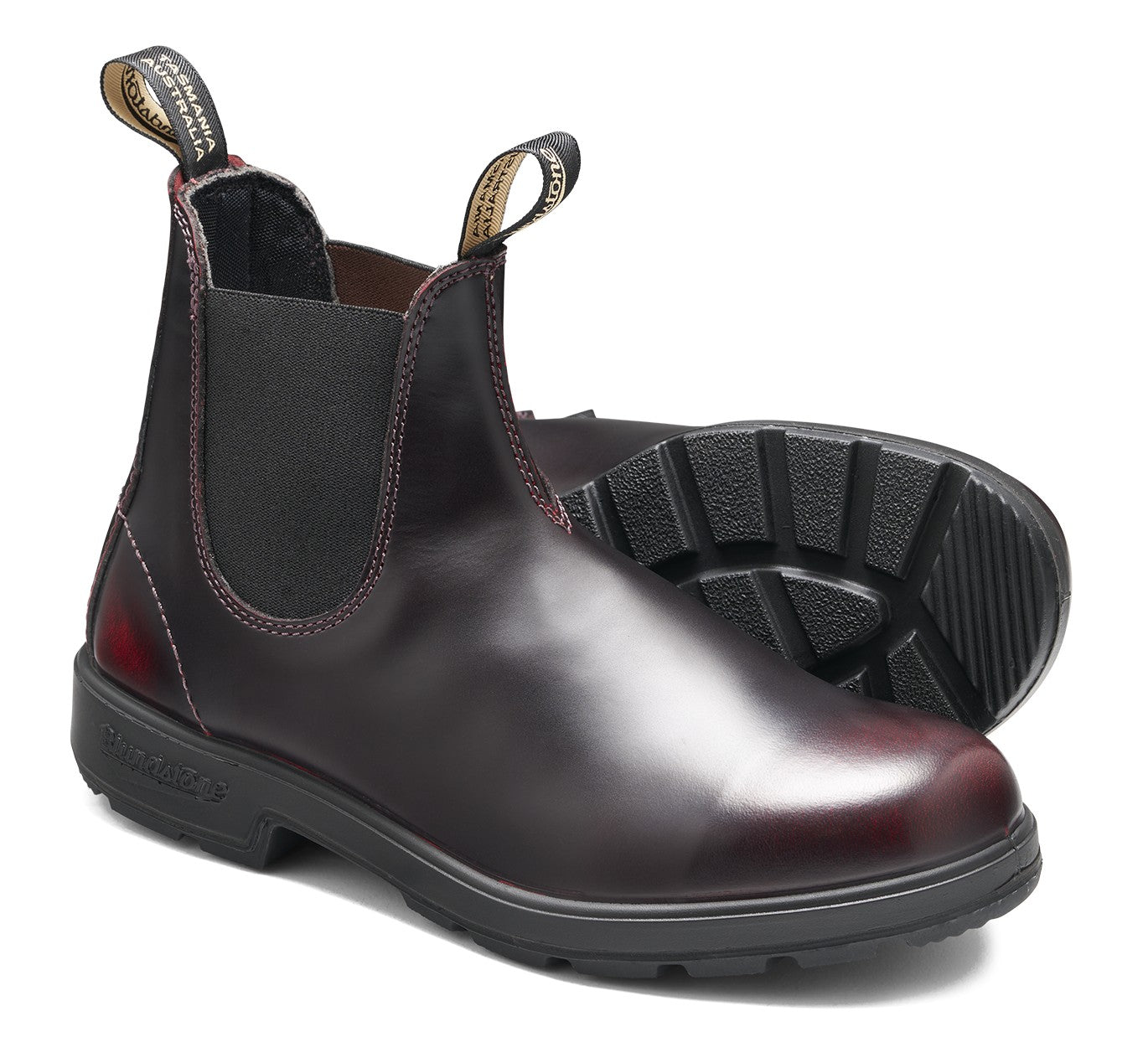 Blundstone Originals 2412 - Bordeaux Brush Off Leather | Lightweight, Durable Pull - On Boots - Grady’s Feet Essentials - Blundstone