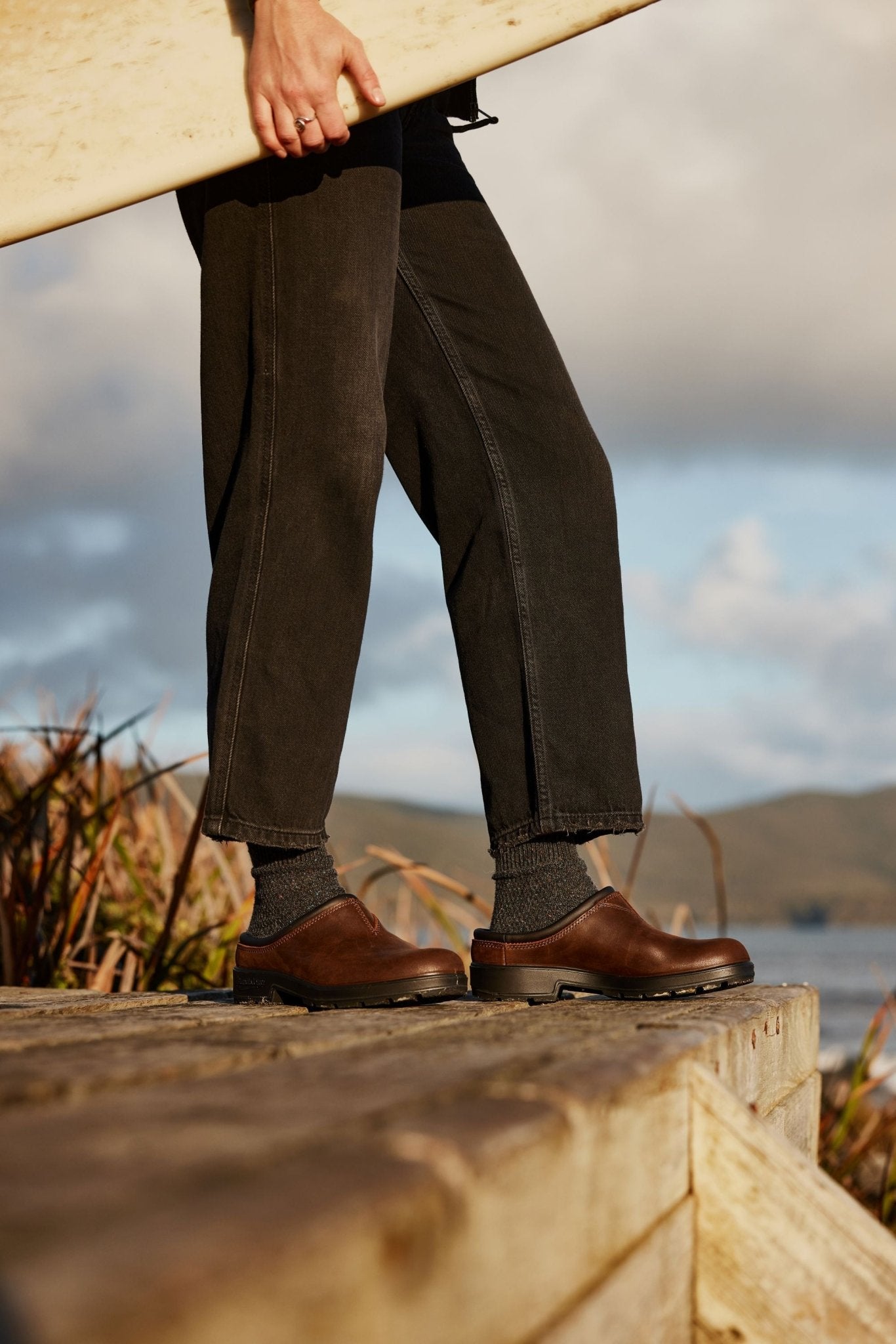 Blundstone Originals Clog 2421 - Antique Brown Leather | Weatherproof Slip - On - Grady’s Feet Essentials - Blundstone