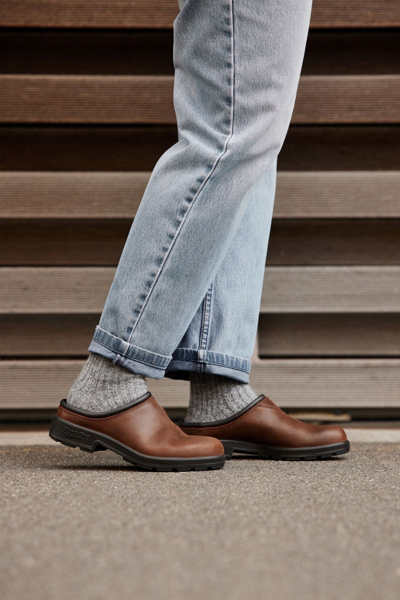 Blundstone Originals Clog 2421 - Antique Brown Leather | Weatherproof Slip - On - Grady’s Feet Essentials - Blundstone