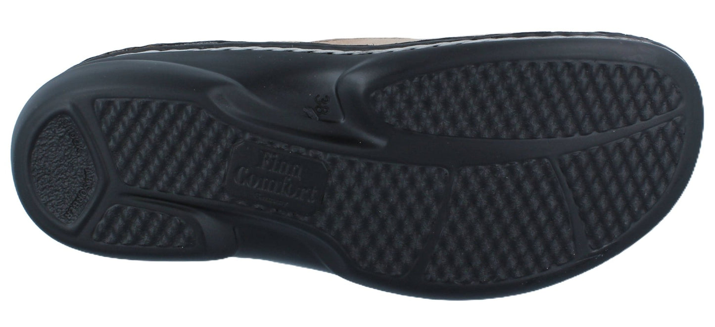 Finn Comfort Zeno Women's Sandal - Sesame Vimi Leather | Comfortable Stretch Panel - Grady’s Feet Essentials - Finn Comfort