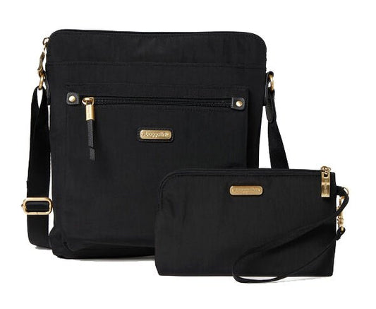 Baggallini Go Bagg Black with Gold - Grady’s Feet Essentials - Baggallini