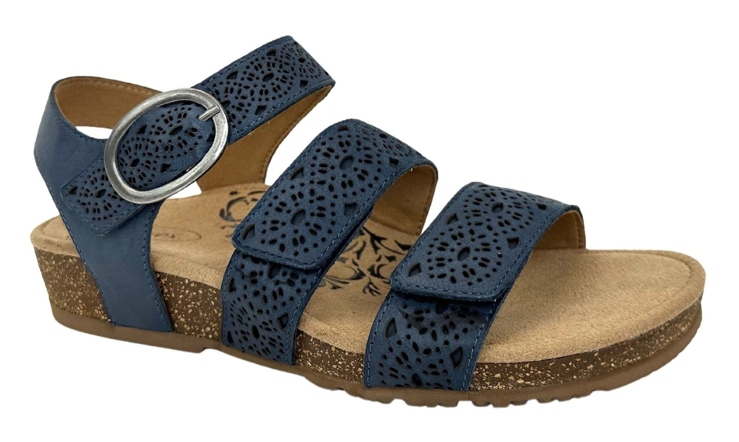 Aetrex Lilly Adjustable Quarter Strap Sandal Navy Cutout - Grady’s Feet Essentials - Aetrex