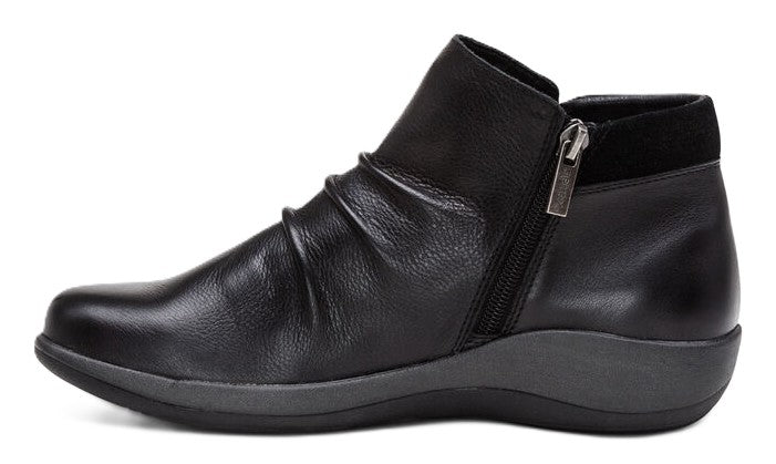 Aetrex Luna Ankle Boot - Black Leather | Removable Footbed - Grady’s Feet Essentials - Aetrex