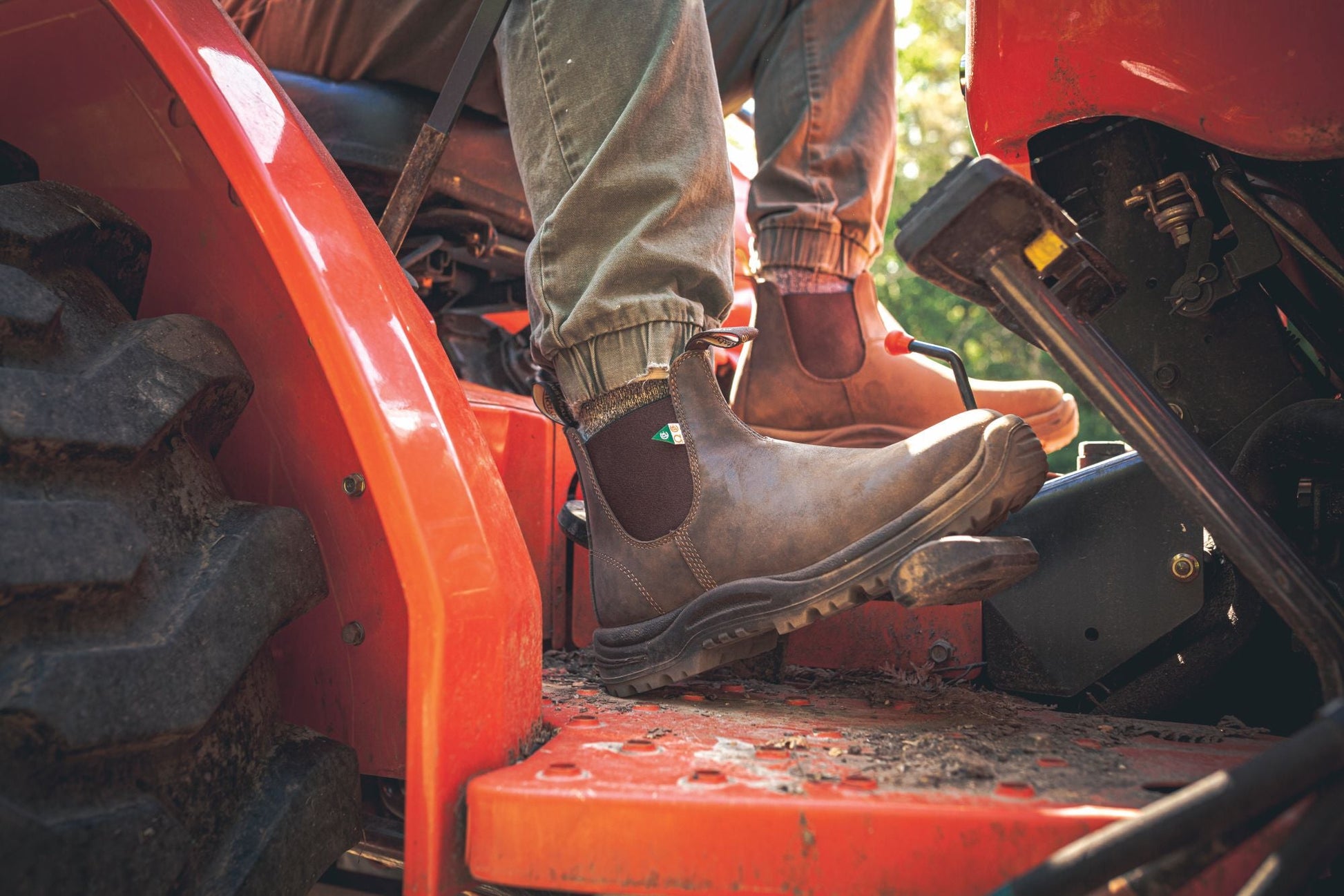 Blundstone CSA 180 - Waxy Rustic Brown Leather | Work & Safety Boots - Grady’s Feet Essentials - Blundstone