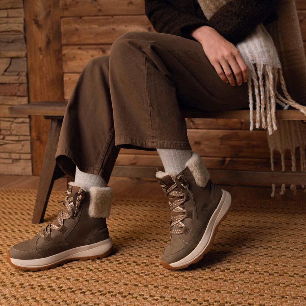 Kizik Women's Juno 2 Lace Winter Boot - Shitake/Fog Waterproof Leather - Grady’s Feet Essentials - Kizik